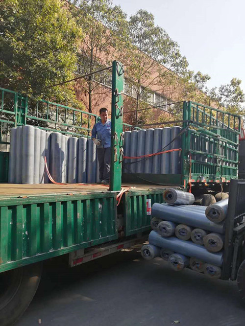 濕鋪自粘防水卷材