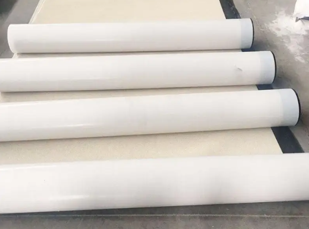 反應(yīng)粘結(jié)型預(yù)鋪防水卷材